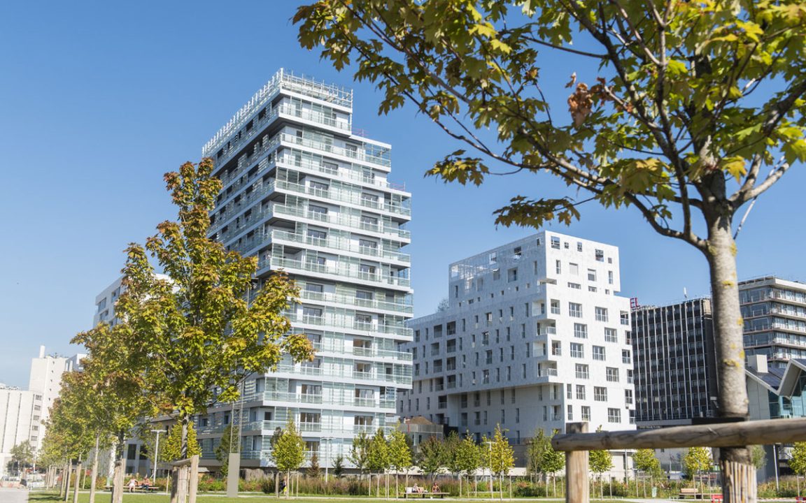 comparez les offres d'assurance habitation des principales métropoles françaises. trouvez la couverture adaptée à vos besoins et bénéficiez des meilleurs tarifs pour protéger votre logement en ville.