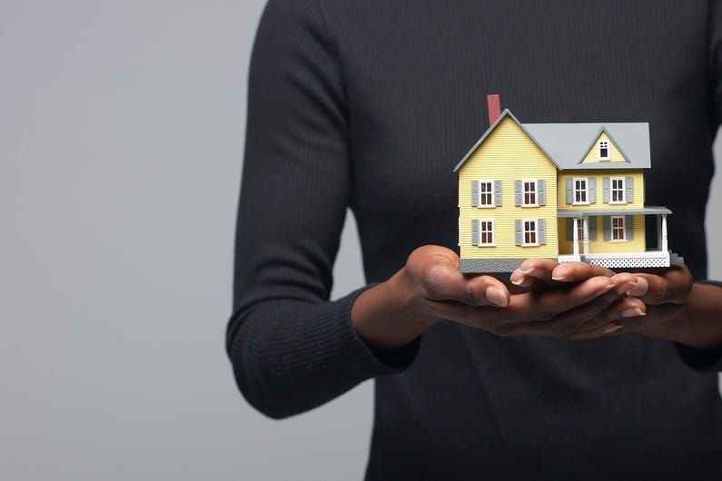 protégez votre logement avec l'assurance multirisque habitation : couverture complète contre les incendies, dégâts des eaux, vols et responsabilités. obtenez un devis rapide et personnalisé !
