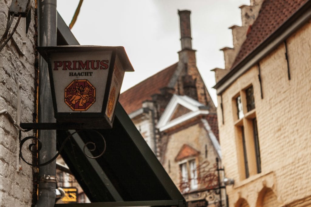 découvrez nos conseils pratiques pour réduire vos primes d'assurance habitation et protéger votre logement au meilleur prix.