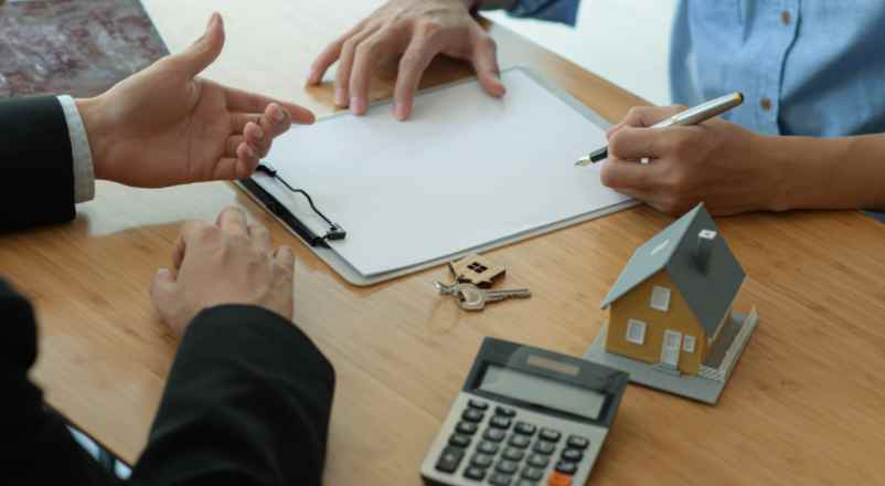 découvrez la clause secrète d'assurance habitation méconnue qui peut vous protéger davantage et réduire vos risques en cas de sinistre.