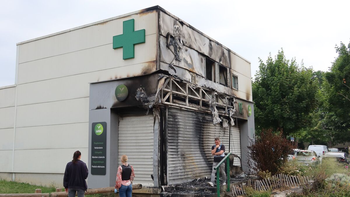 le sénat adopte une surprime liée aux émeutes pour les assurances habitation, impactant les tarifs des assurés.